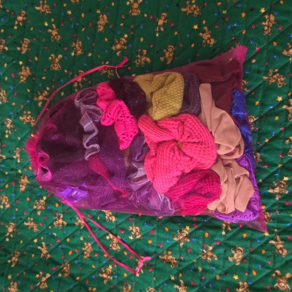 Lot of 30+ High Quality Scrunchies